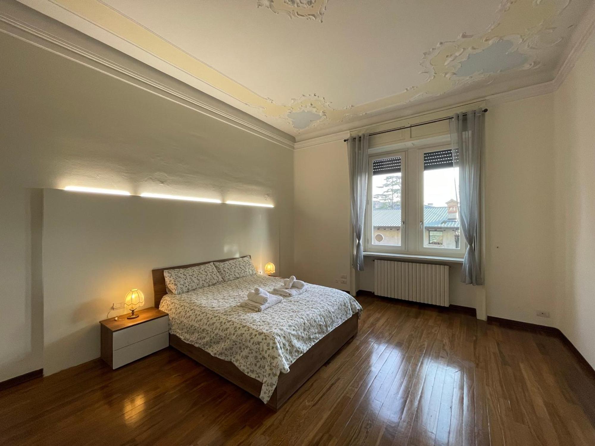 Bg Central Royal Suite Con Parcheggio - Vista Citta Alta Bergamo Exterior photo