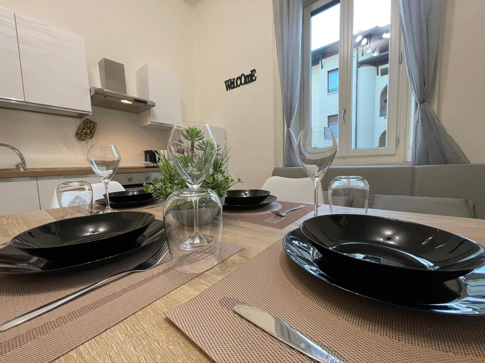 Bg Central Royal Suite Con Parcheggio - Vista Citta Alta Bergamo Exterior photo