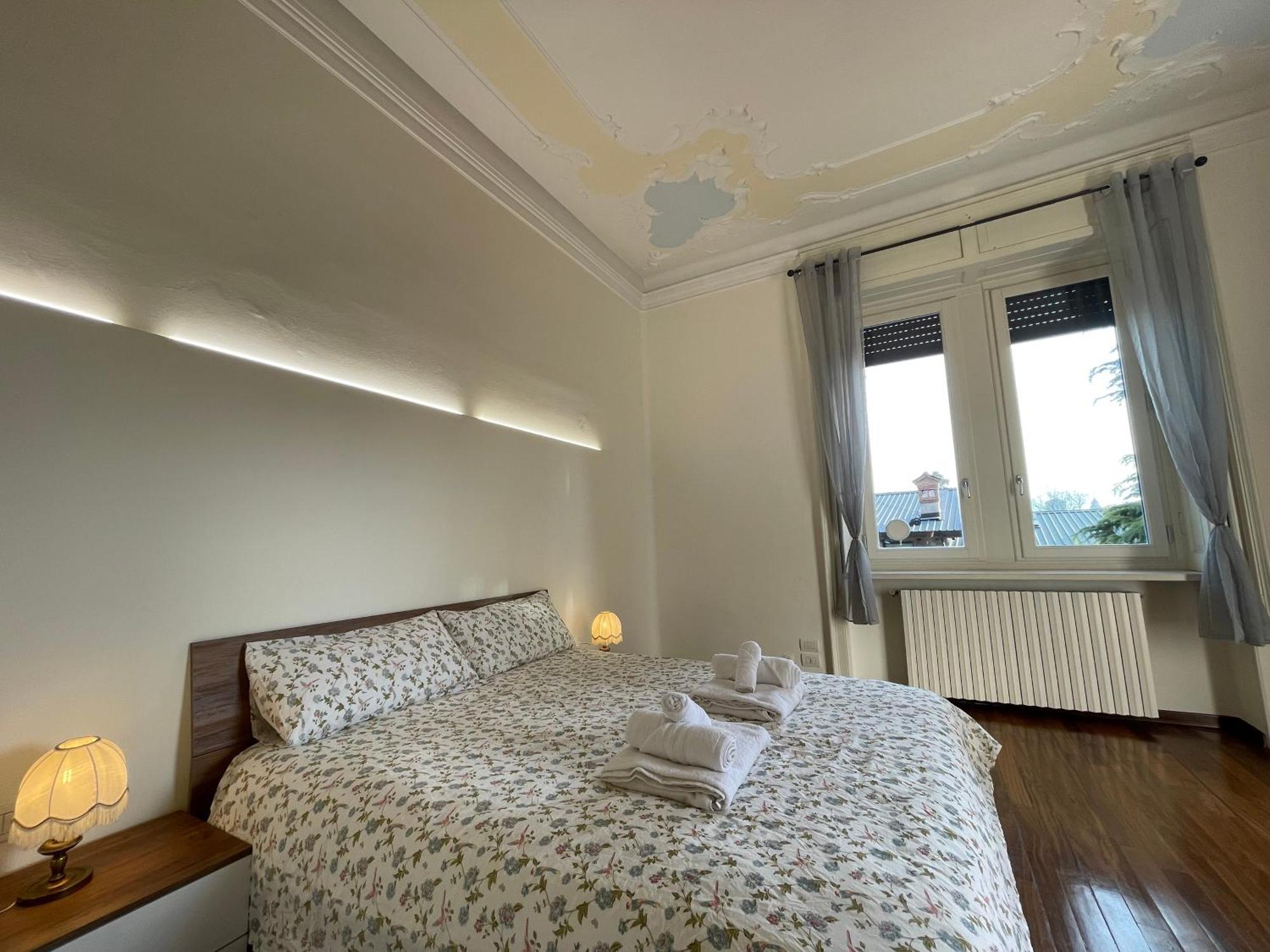 Bg Central Royal Suite Con Parcheggio - Vista Citta Alta Bergamo Exterior photo