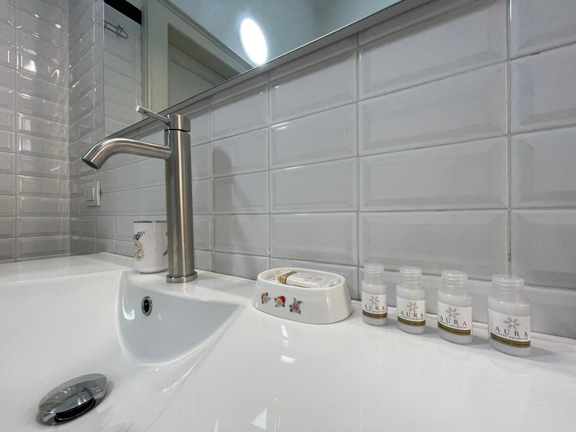 Bg Central Royal Suite Con Parcheggio - Vista Citta Alta Bergamo Exterior photo