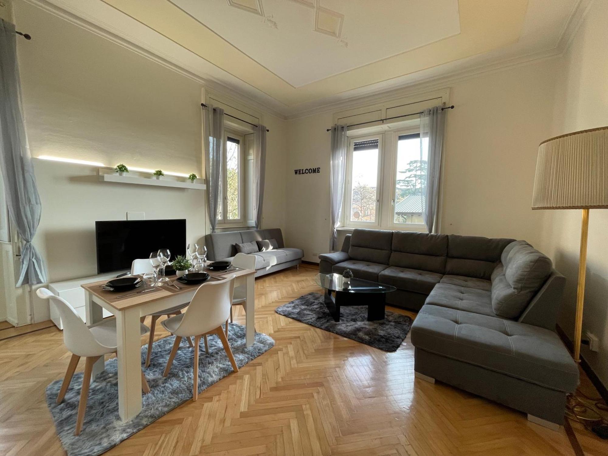 Bg Central Royal Suite Con Parcheggio - Vista Citta Alta Bergamo Exterior photo