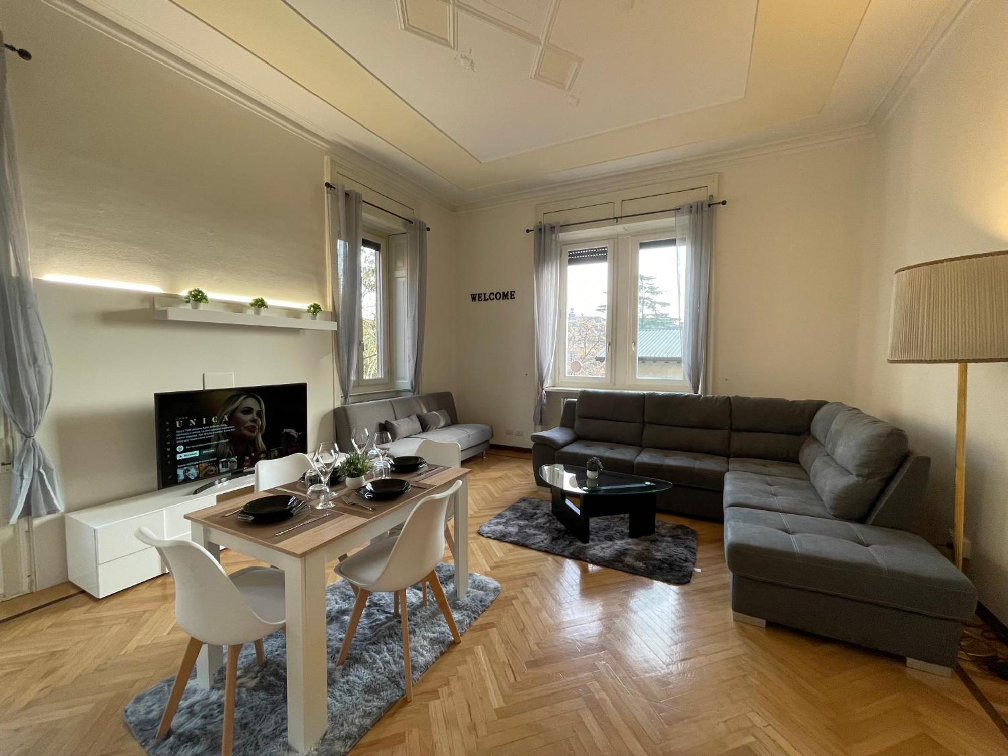 Bg Central Royal Suite Con Parcheggio - Vista Citta Alta Bergamo Exterior photo